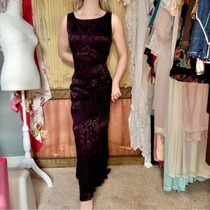 Vintage 90’s Chic Maxi Dress in Deep Purple